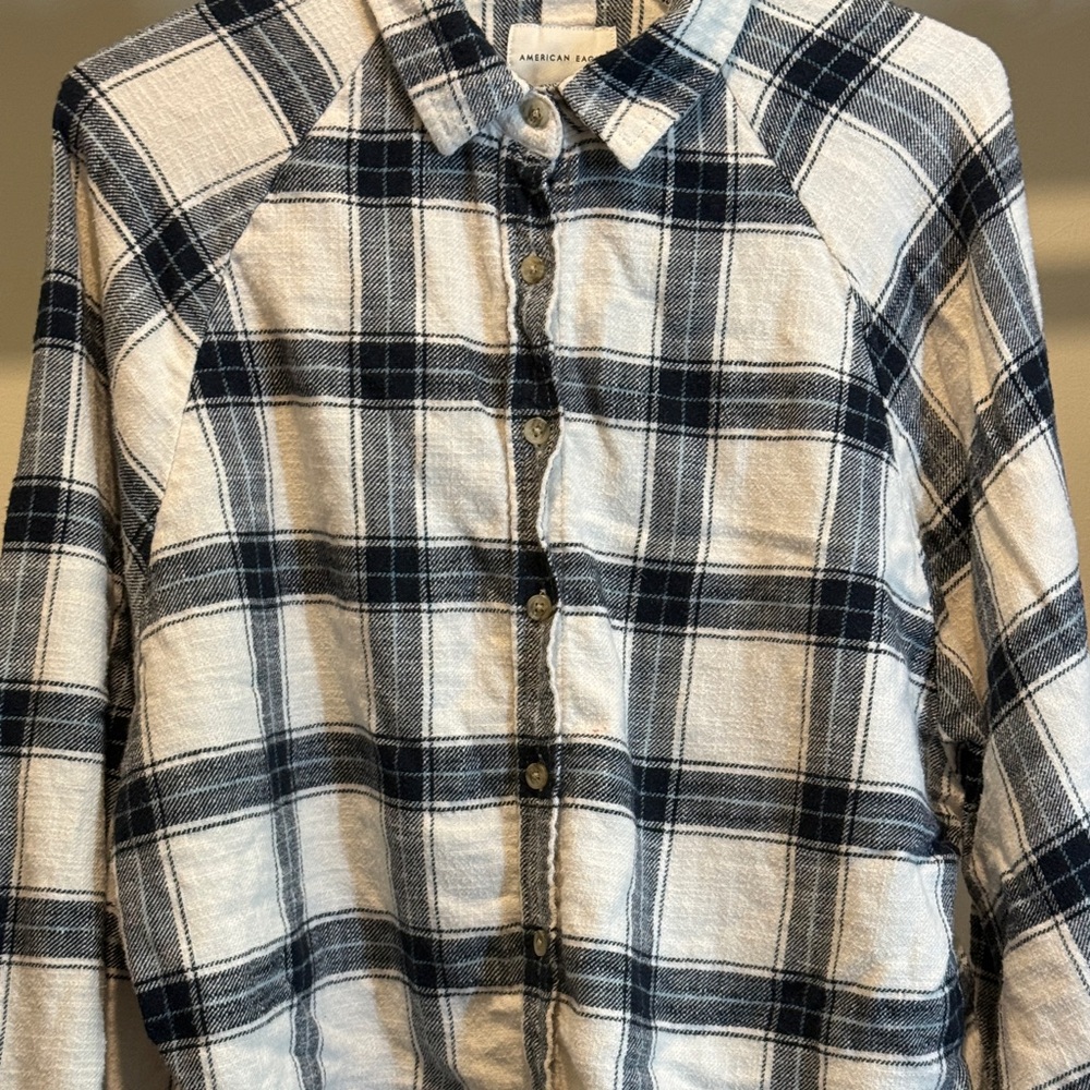 American Eagle Outfitters Black and White Flannel Shirt